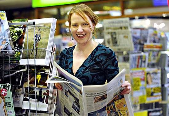 Kiintiökriitikko Reetta Nousiainen pääsee syväluotaamaan lööppien perukoille Pressiklubin toimittajana.