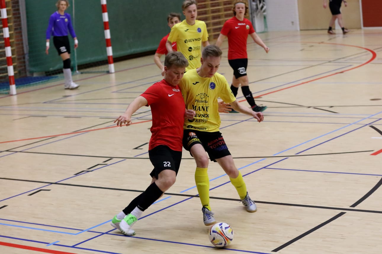 AS Moon ja Tervarit-j pelasivat P19-junioreiden futsal-liigan pisteistä sunnuntaina Raahen liikuntahallilla.