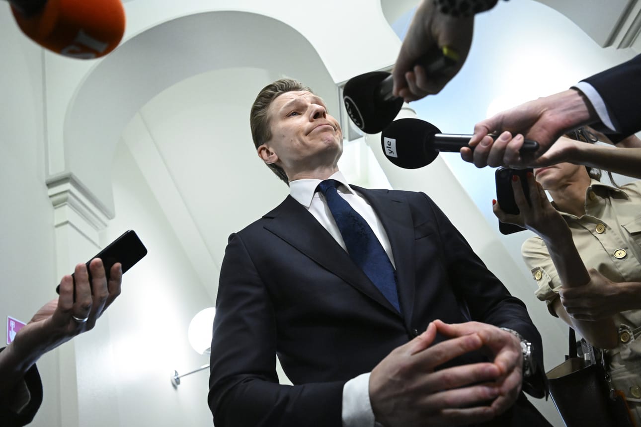 Puolustusministeri Antti Häkkänen (kok.) kommentoi Porvoosta löytynyttä droonia.