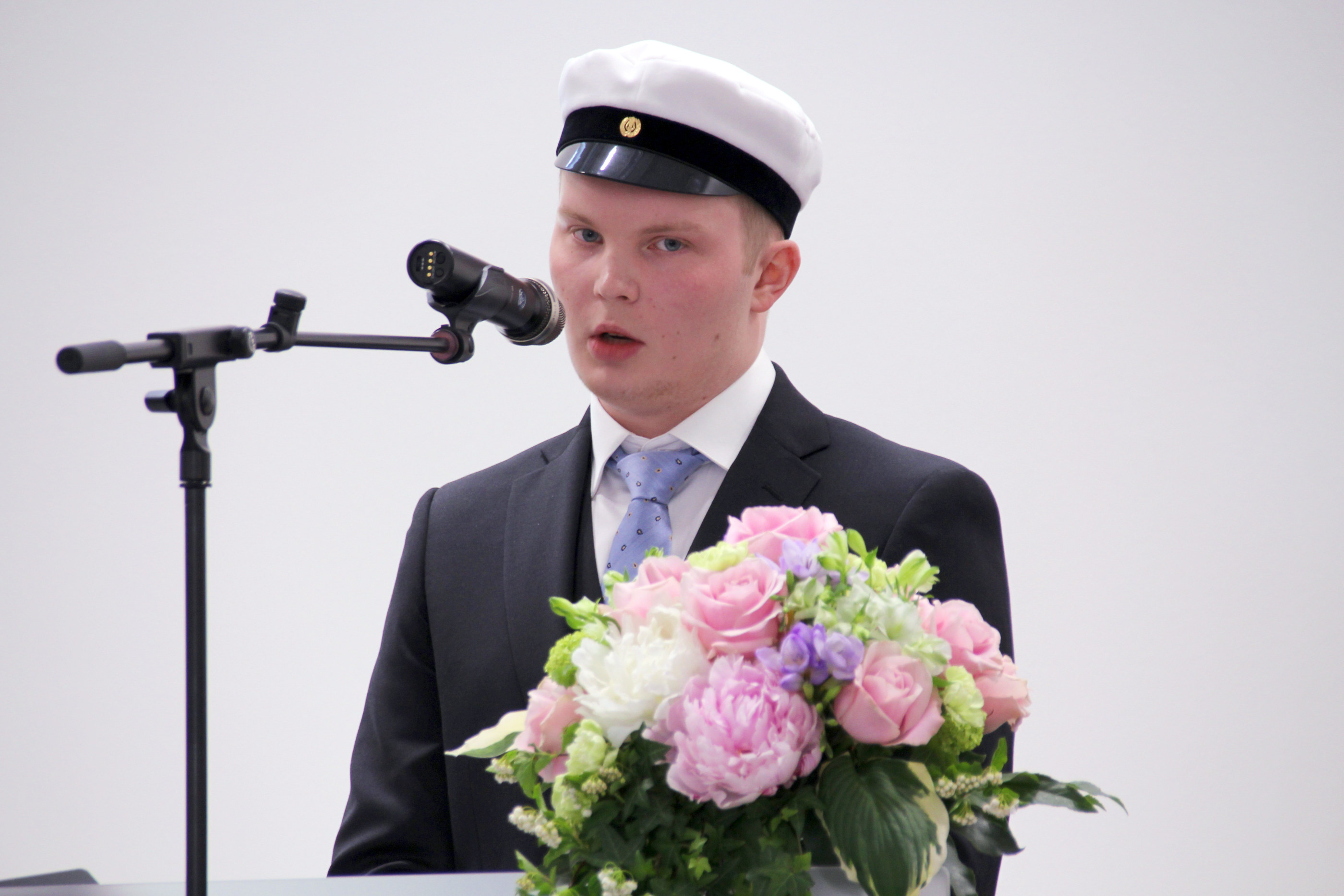Ylioppilaan puheenvuoron käytti Joakim Junnila.