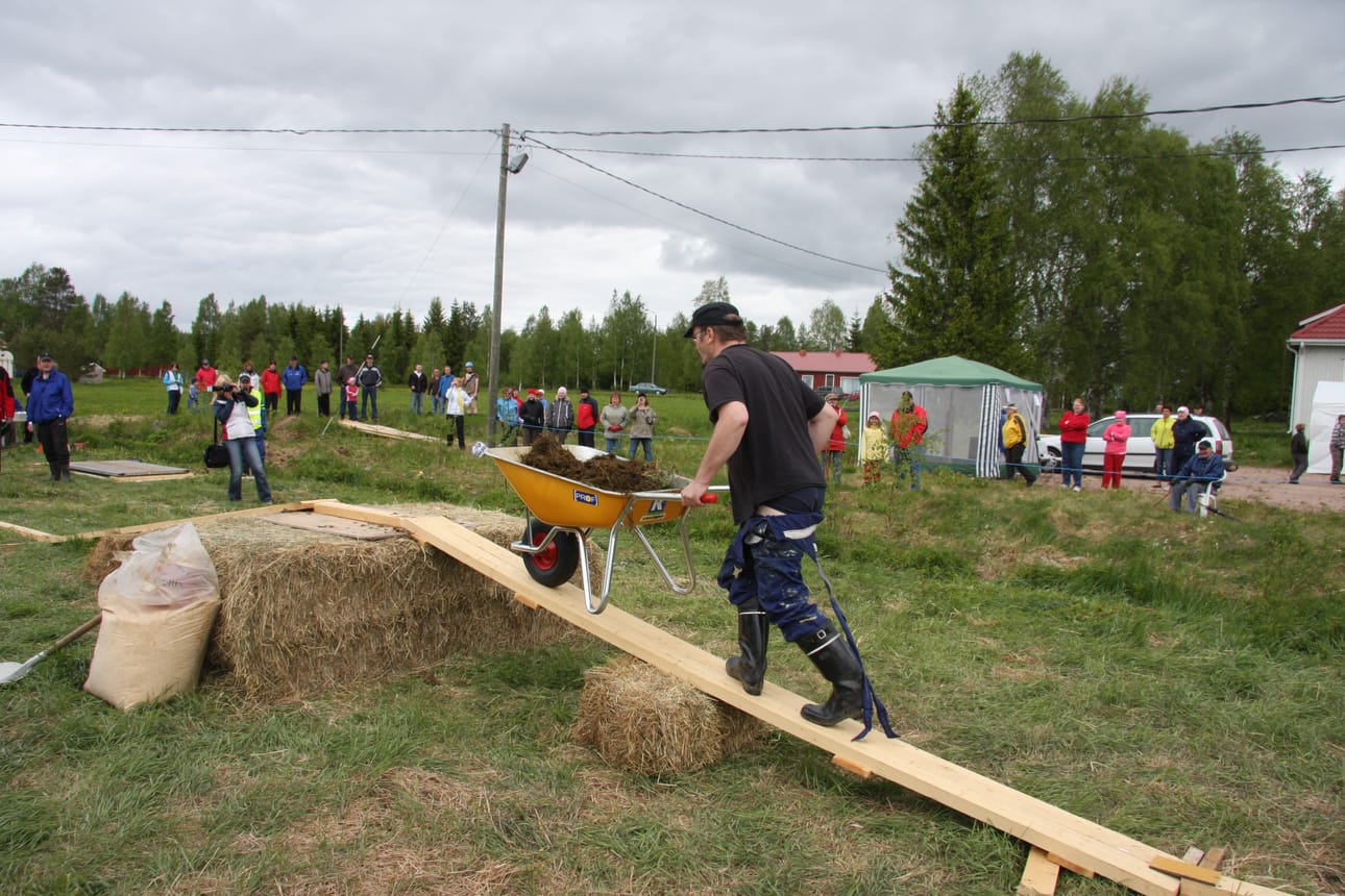 Paskanluonnin SM-kisat järjestettiin ensimmäisen kerran vuonna 2009.