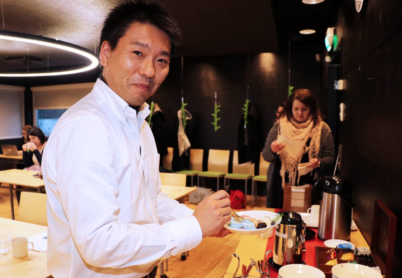 Japanilainen Koichi Numata on työskennellyt vajaan vuoden Visit Finlandin palveluksessa Japanissa. Hän piipahti Liminganlahdella tutustumassa koulutuspaketteihin yhdeksän japanilaisen matkatoimiston edustajan kanssa.