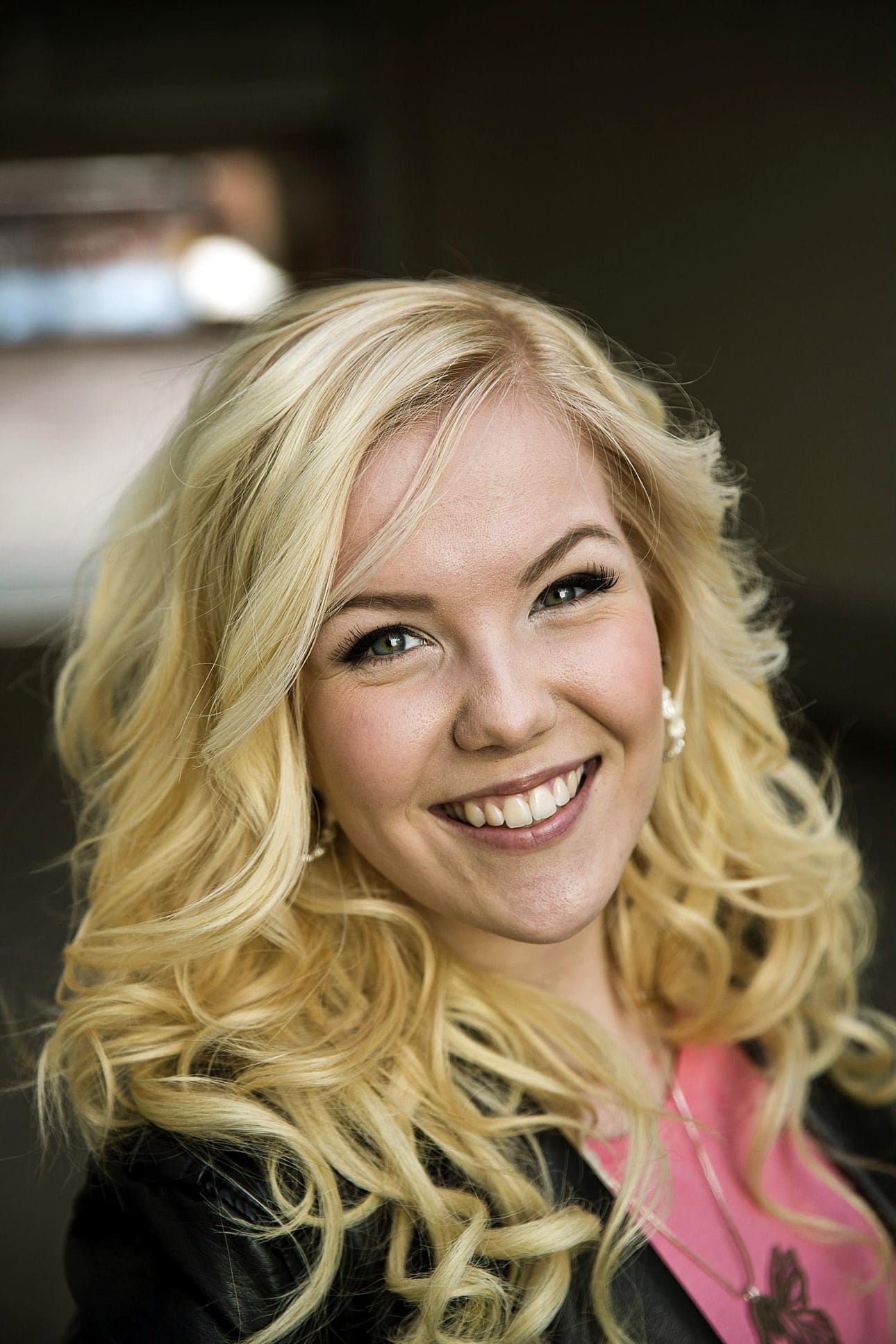 Suvi Aalto sanoo löytäneensä oman musiikkityylinsä The Voice of Finland -kisan aikana. Oulussa laulajatar esiintyy vapunaattona neljän muun samaisesta kilpailusta tutun oululaislaulajan kanssa.