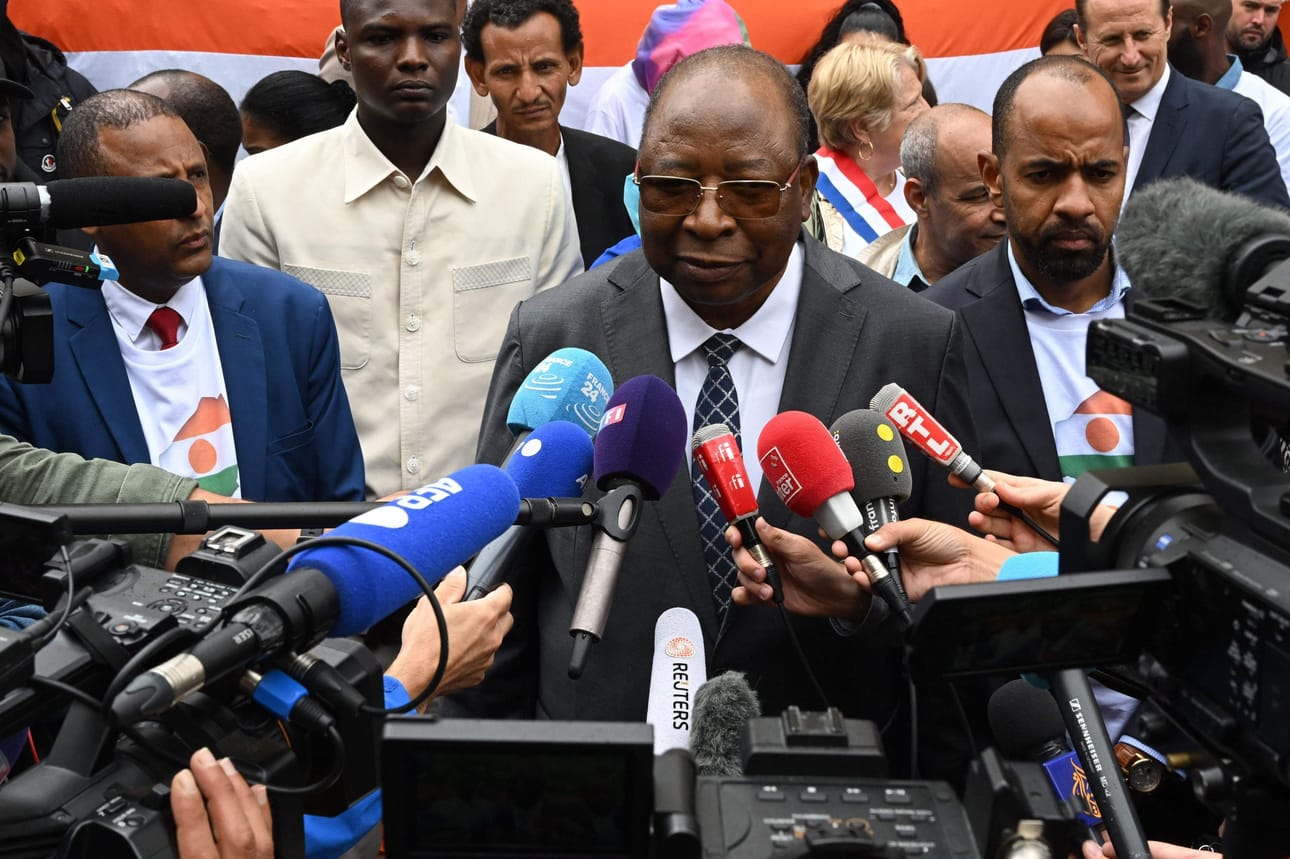 Nigerin pääministeri Ouhoumoudou Mahamadoun mukaan vallankaappausta seuraavat talouspakotteet ovat katastrofi maan taloudelle. LEHTIKUVA/AFP