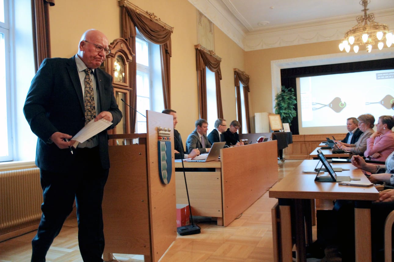 Pitkäaikainen kristiinalaispäättäjä Paavo Rantala (kesk.) piti maanantaina viimeisen valtuustopuheensa. Rantala jättää valtuustoon. Hän ei mennyt enää ehdolle kevään vaaleissa.
