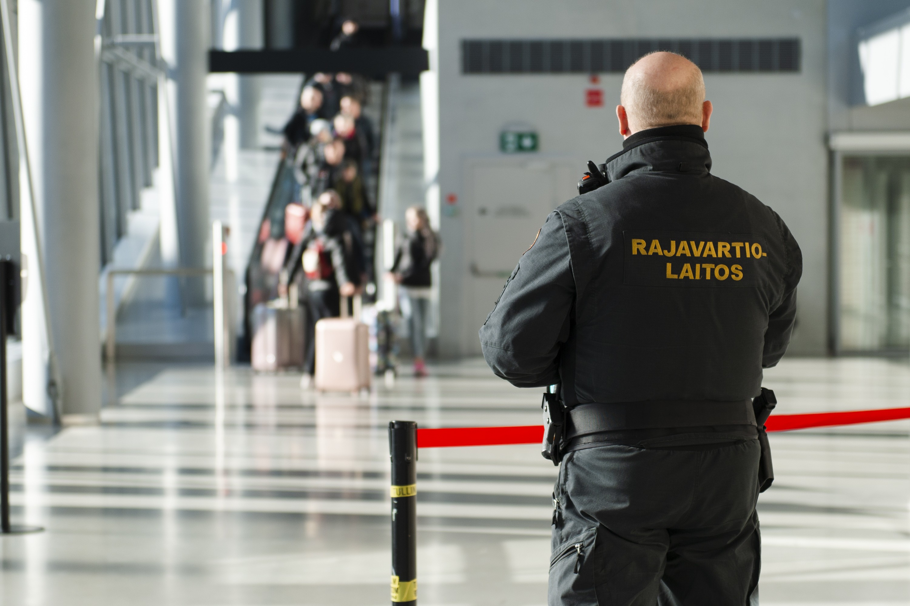 Tallik Siljan Megastarissa on normaalisti torstaiaamuisin satoja matkustajia Helsingin Länsiterminaaliin. Nyt heitä saapui Suomeen vain noin 50, pääosa virolaisia.