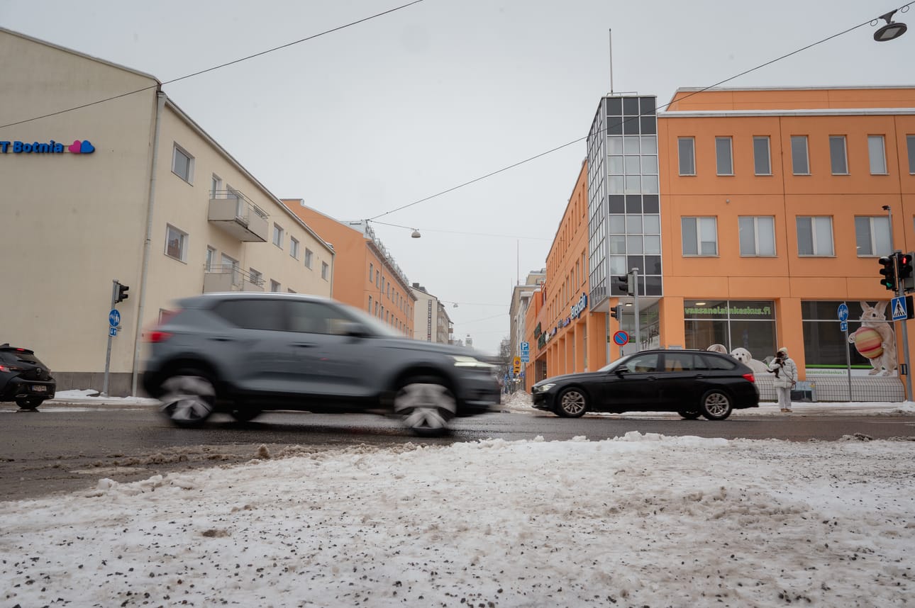 Ydinkeskustaan ehdotettu 30 kilometrin tuntinopeusrajoitus poistettiin äänestysvaihtoehdoista.