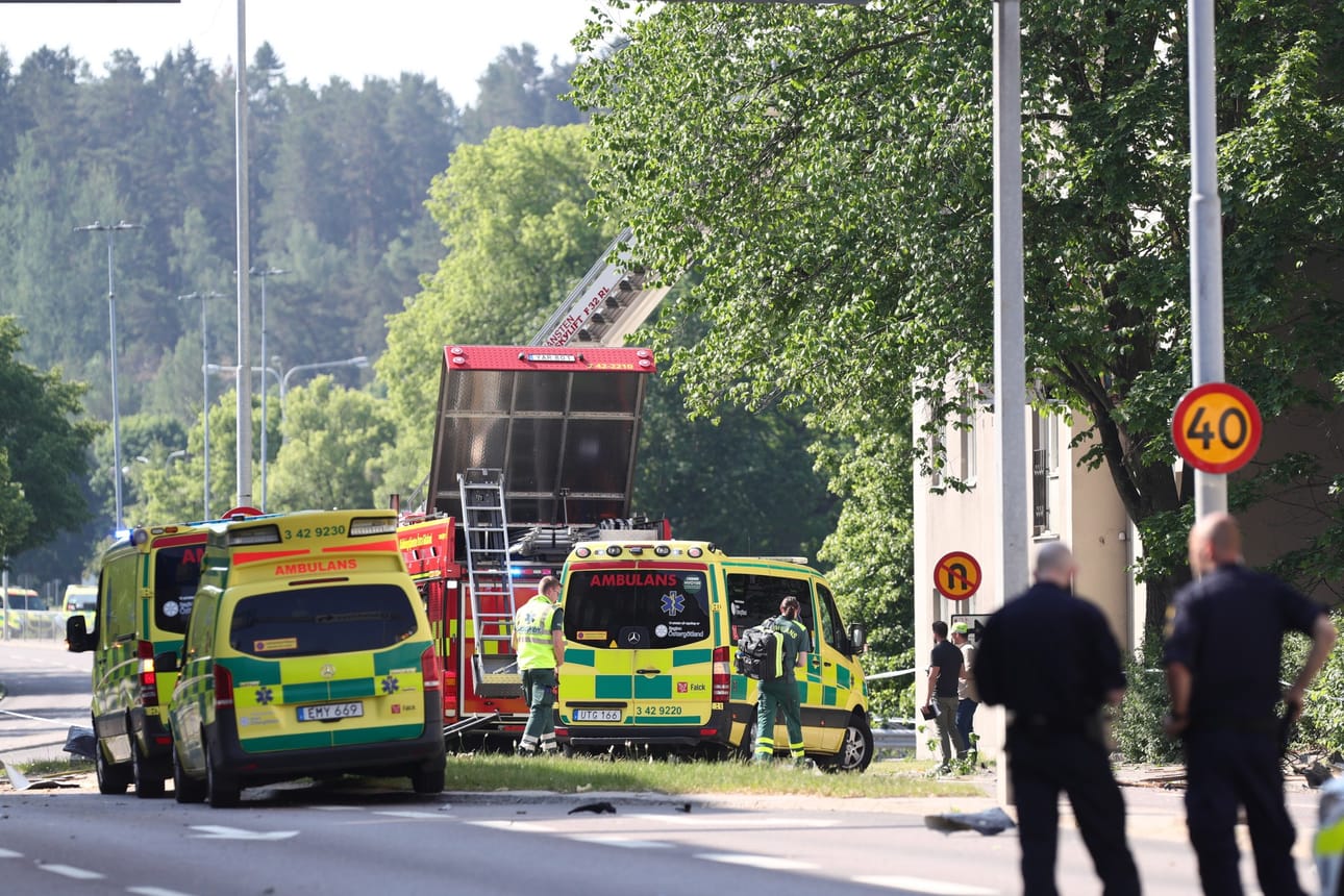 Räjähdys tapahtui kerrostalossa tai sen ulkopuolella.