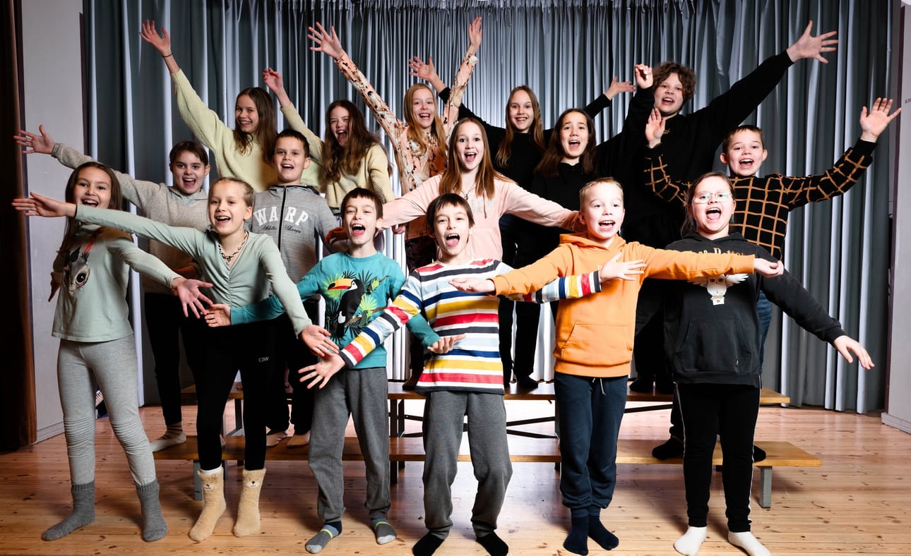 Nuoret Äänet -laulujuhlat kokoavat laulavat lapset ja nuoret yhteen Ouluun. Viikonlopun ohjelmassa on yhteislaulua, työpajoja, konsertteja ja kohtaamisia.