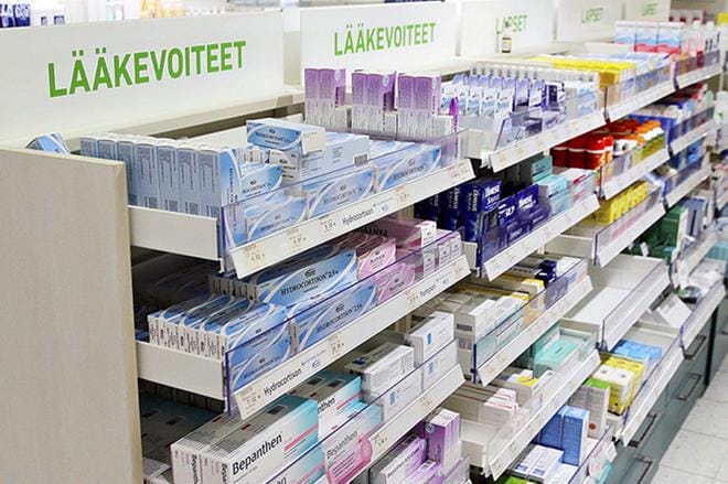 Apu ei tule apteekin hyllyltä Seinäjoella enää iltakahdeksan jälkeen. KUVA: JUKKA-PEKKA MOILANEN