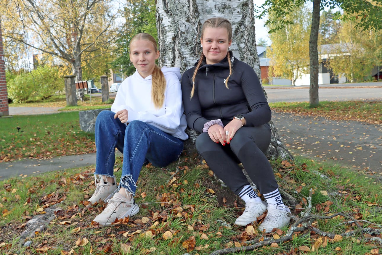 Siina Suutala ja Emilia Penttilä tietävät, että yrittäjyys kehittää niin rohkeutta kuin itsetuntoakin.
