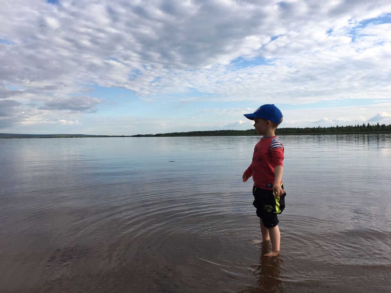Kesälomalainen. Eino, 3 v, vietti kesälomaa Raappanansaaressa heinäkuun alussa.