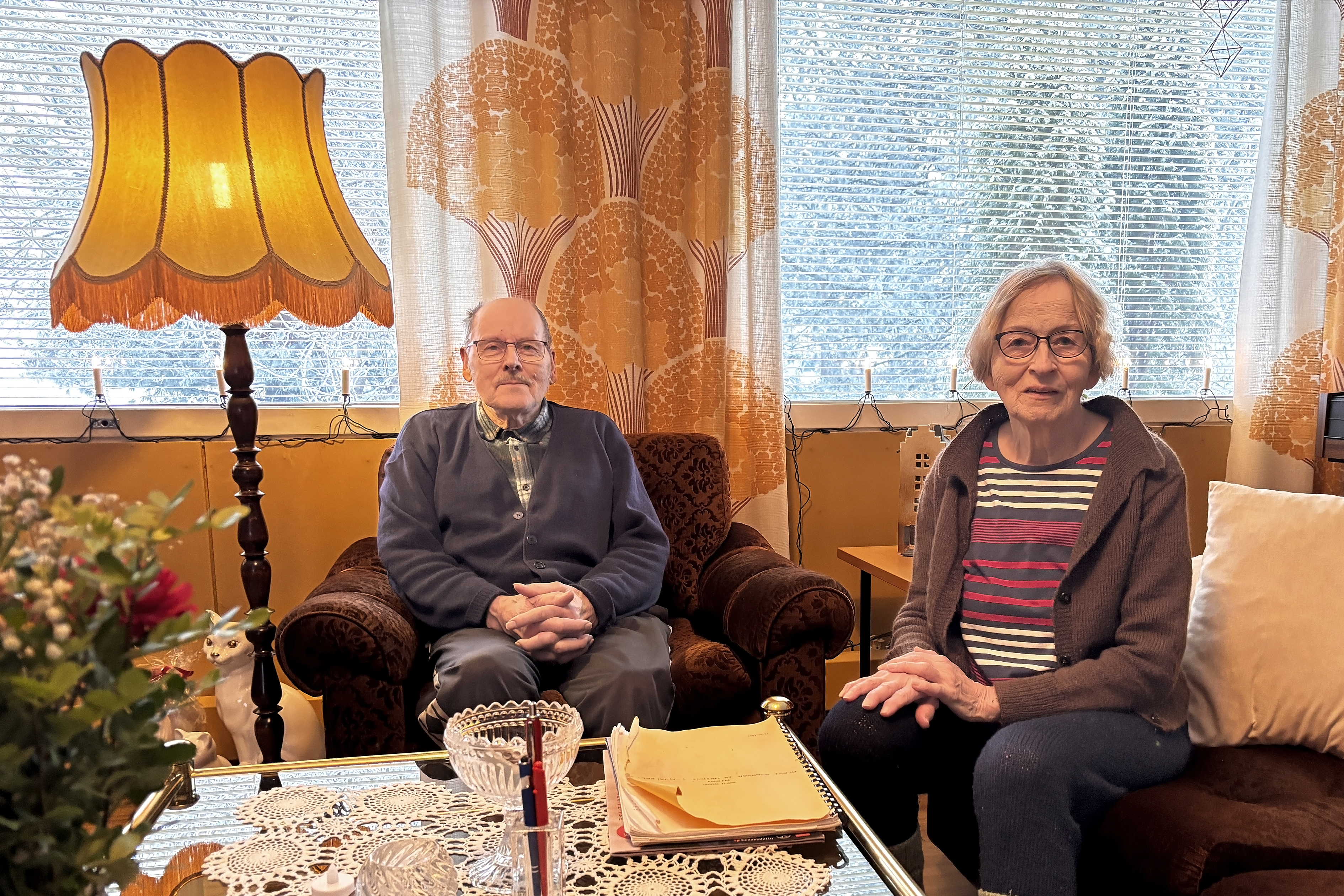 Neljä päivää, 14 astetta ja pipo päässä – 83- ja 79-vuotias pariskunta selvisi Hannes-myrskyn aiheuttamasta sähkökatkosta Lappajärvellä