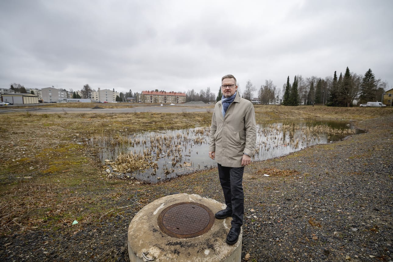Sedun kuntayhtymän johtaja Pasi Artikainen on tyytyväinen, että rakentaminen Kirkkokadun tontilla päästään vihdoin aloittamaan. – Hankkeen hinta-arvio on noussut lukuisten viivytysten vuoksi, hän sanoo.