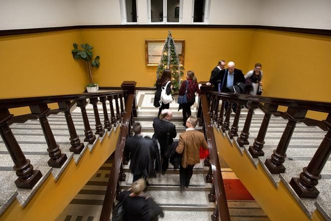 Vaasan kaupunginvaltuustoon pyrkii yli 360 ehdokasta. Kuva: Eetu Sillanpää.