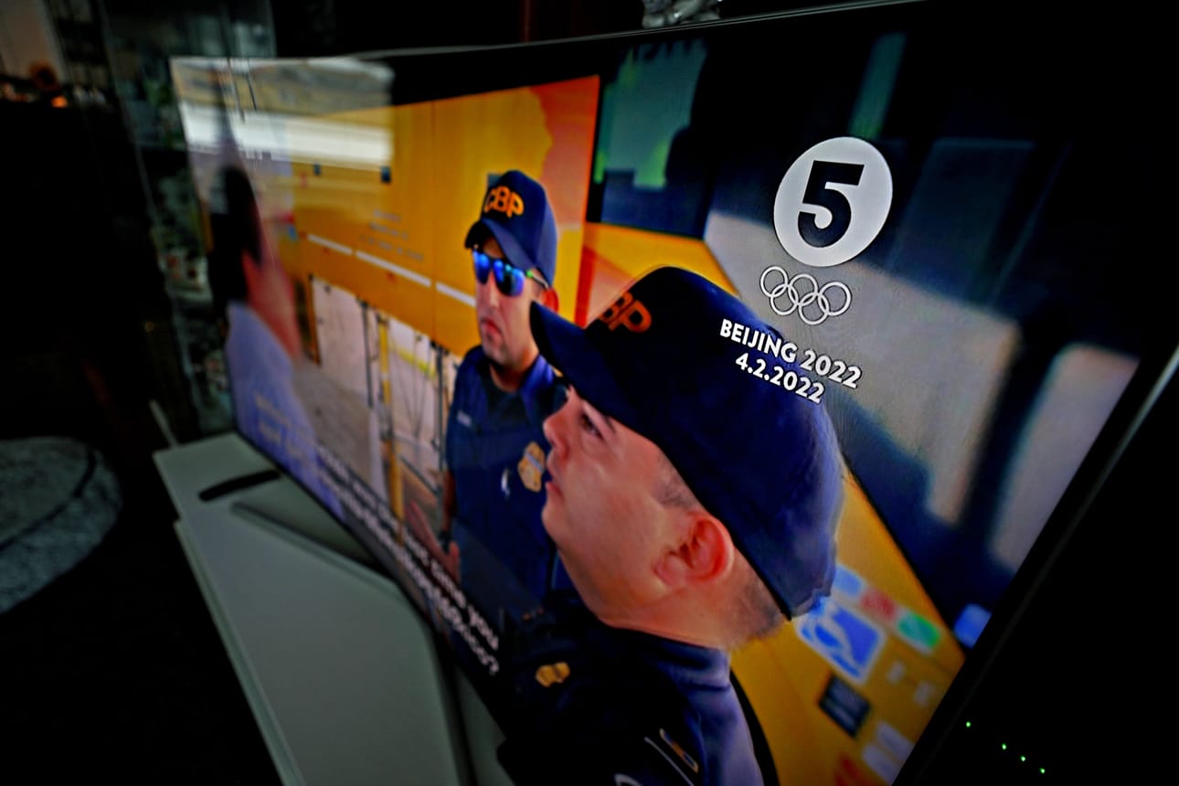 Vain TV 5 -kanavalta näkyy olympiajääkiekko, mutta joissakin antennitalouksissa, kuten Suupohjan ja Vaasan alueella, se pitää erikseen virittää.