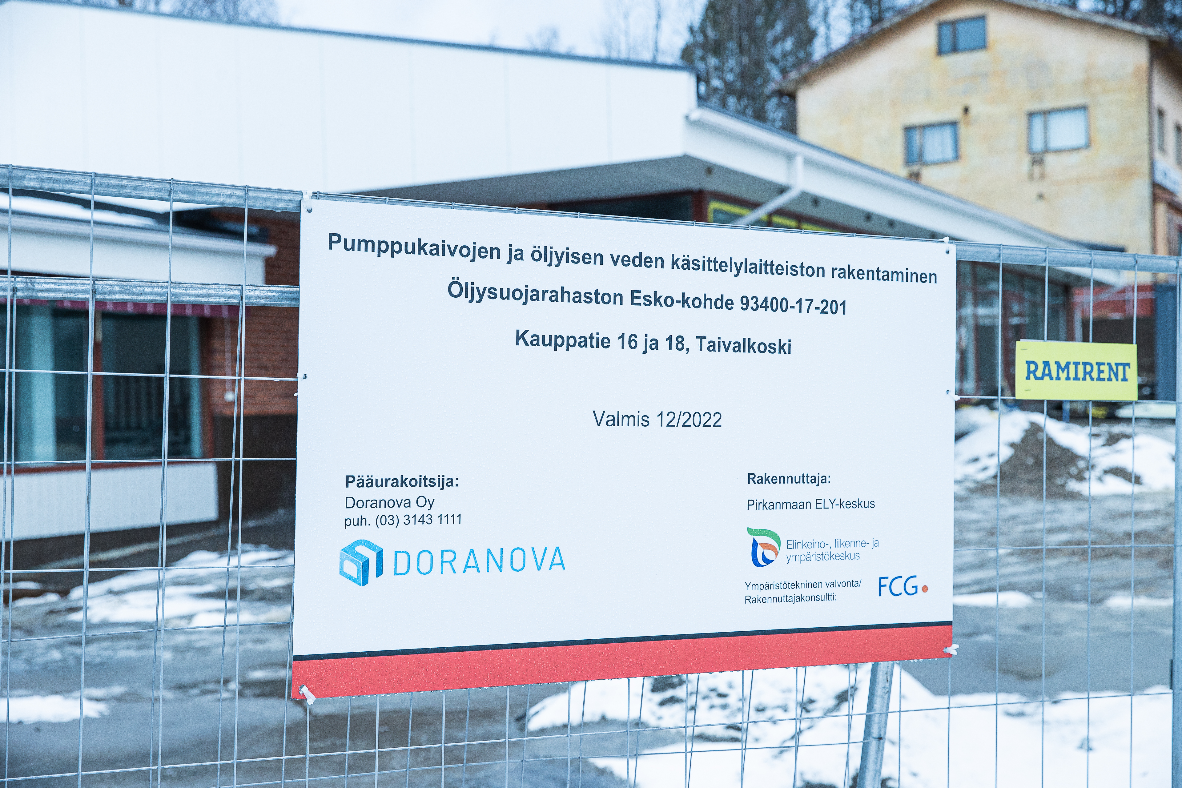 Kunnan loppulasku valmistui – Taivalkosken Kauppatien öljyvahingossa pumppauksiin käytettiin sähköäkin tuhoton määrä