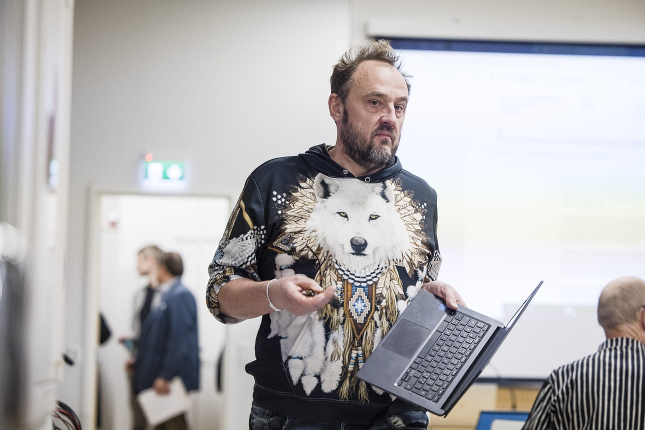 Valtuutettu Petri Manninen kuvailee rikosilmoituksen tekoa poliittisen uransa vaikeimmaksi päätökseksi.