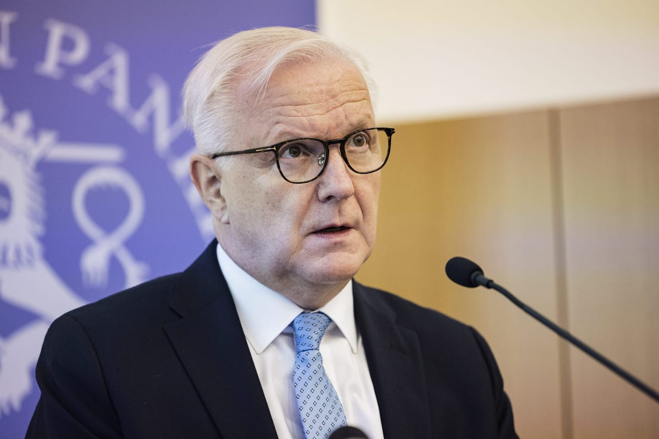 Suomen Pankin pääjohtaja Olli Rehn kuvaili, että tunnelma IMF:n kokouksessa ei ollut katossa. Arkistokuva. LEHTIKUVA / Roni Rekomaa