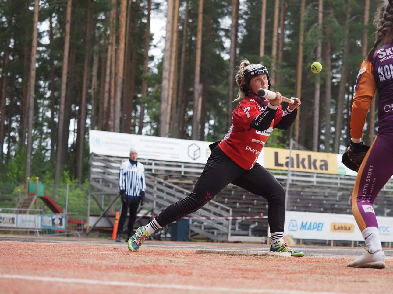Limingasta kotoisin oleva Neea Kangas pelaa joukkueensa Joensuun Mailan väreissä useilla sarjatasoilla.
