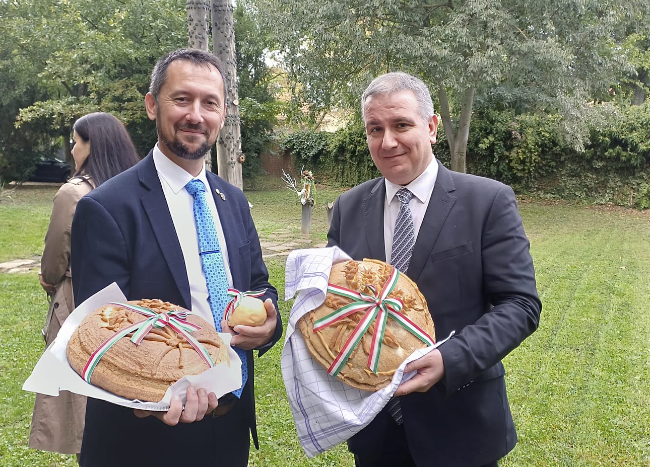 Kärsämäellä kasvanut ruis on osana rauhanleipätaikinaa, josta tehtiin symboliset rauhanleivät Berliinissä. Yhteisten leivän äärellä pohdittiin rauhan merkitystä sekä maatalouden tärkeyttä.