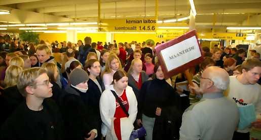 Oulun yliopiston järjestämät Abipäivät keräsivät runsaan osanoton Linnanmaalla. Maantiede kutsuu....