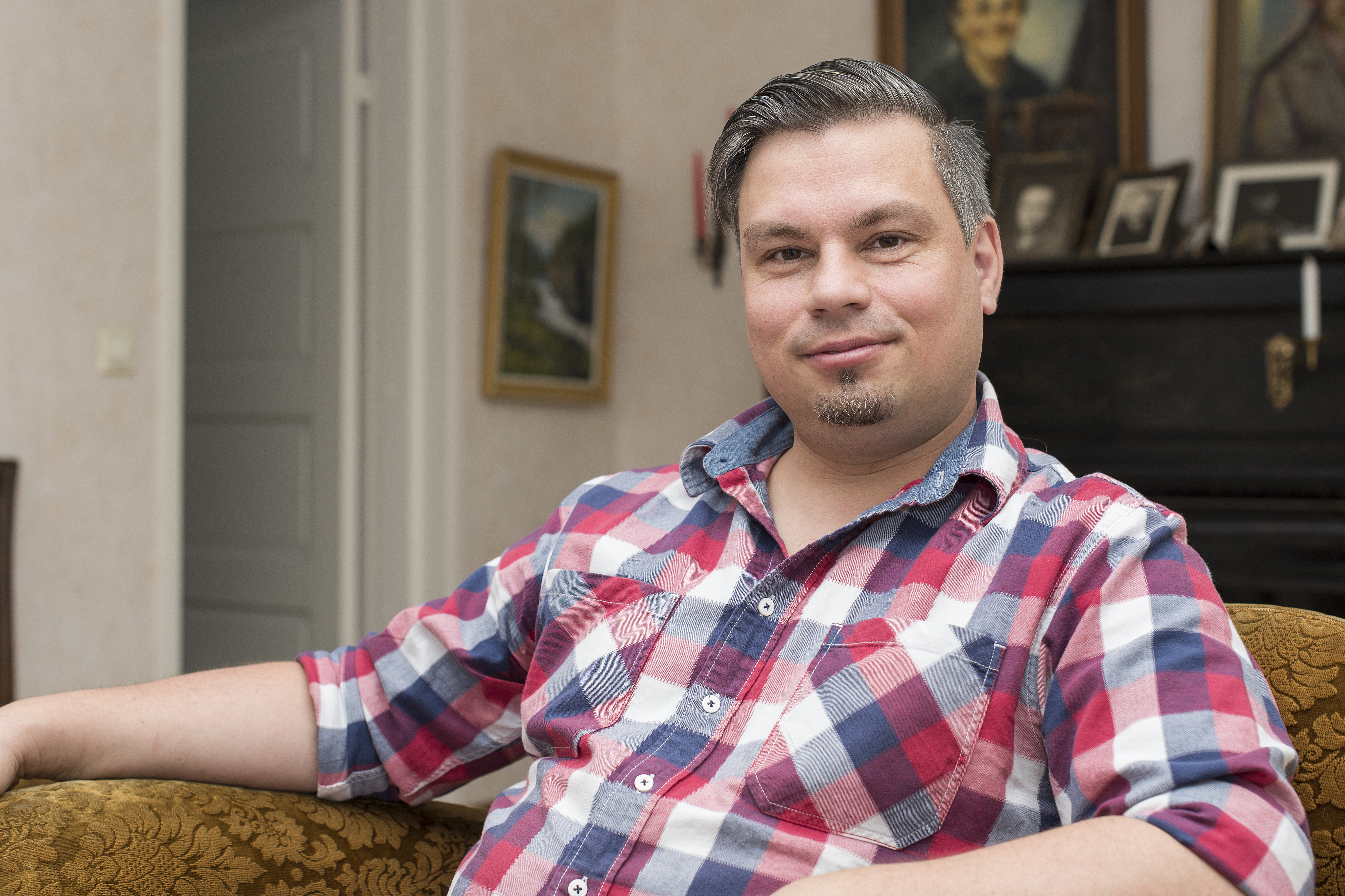 Kinnusen Neljäntienristeys oopperaksi – kantaesitys Suomen juhlavuonna