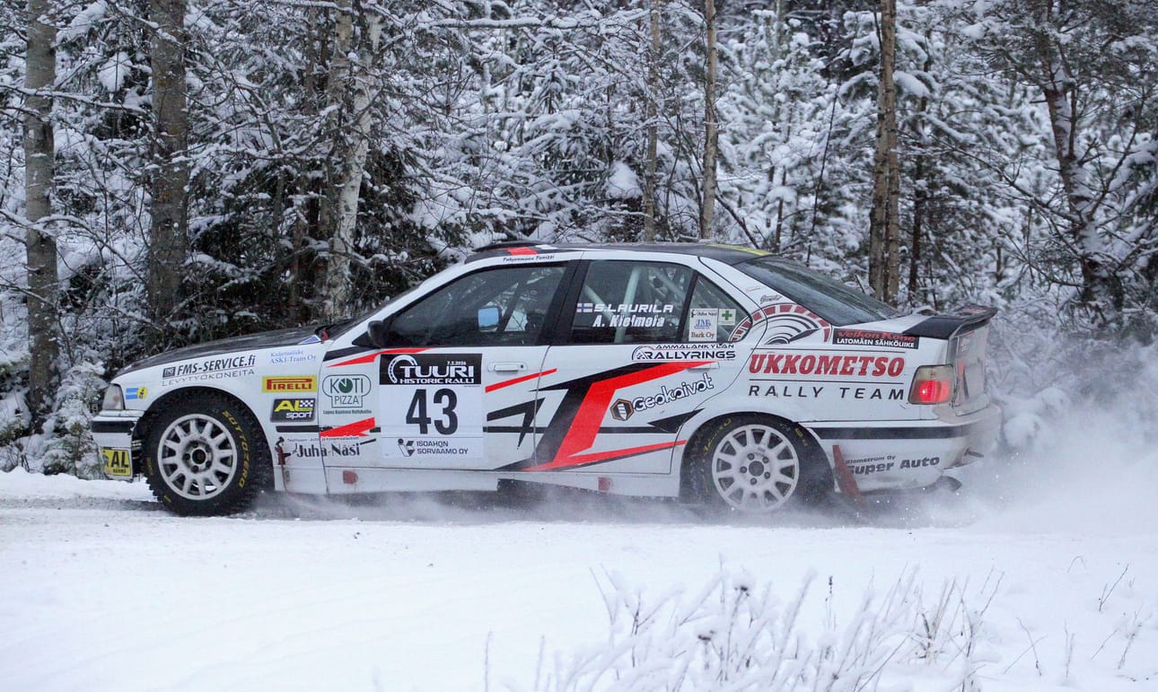 AL-Härmän Sami Laurila kartanlukijanaan Arto Kleimola ajoi luokkavoittoon Tuuri-rallissa 7.2.