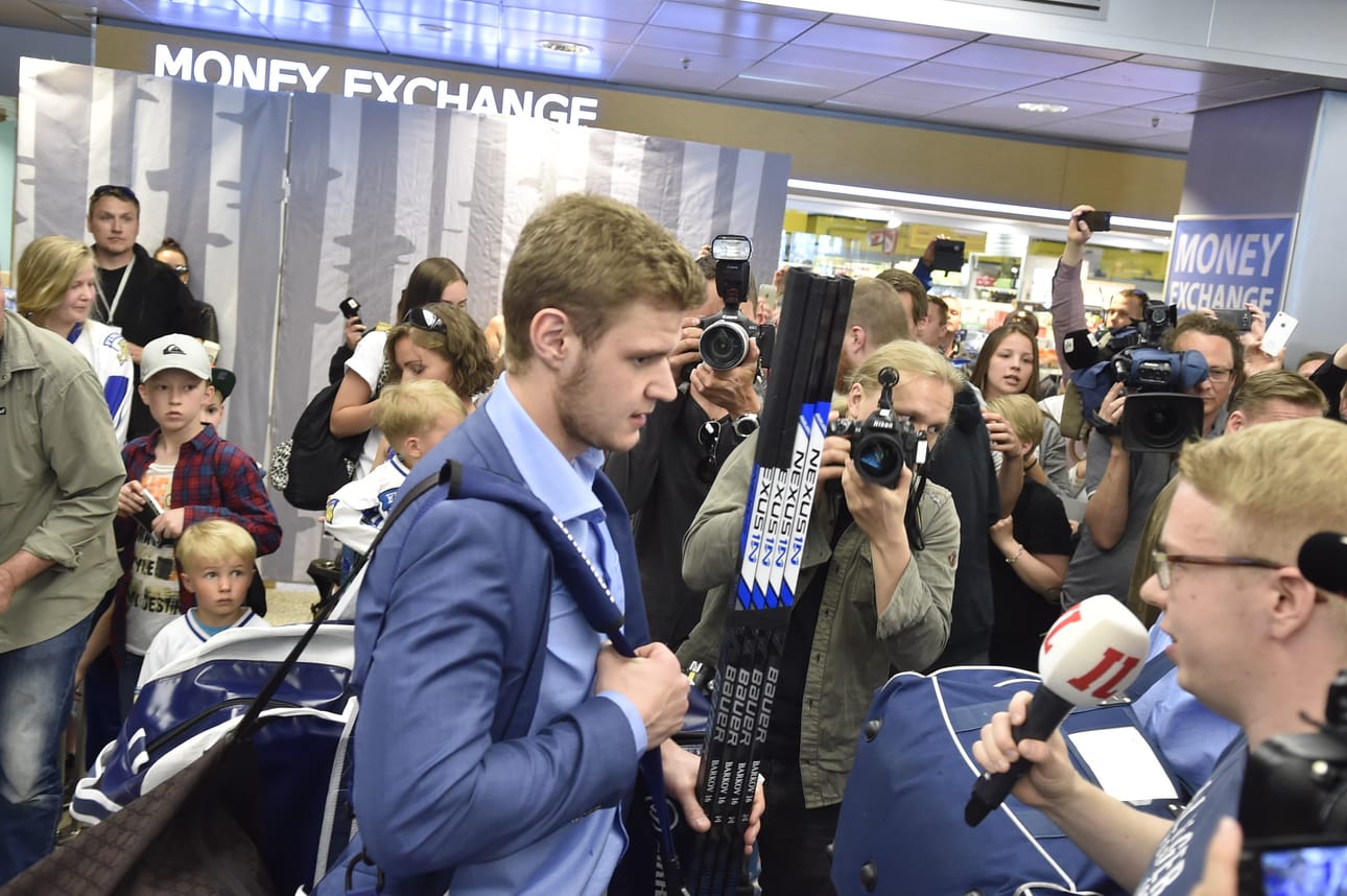Aleksander Barkov pelaa torstai-iltana Helsingissä nähtävässä NHL-ottelussa.