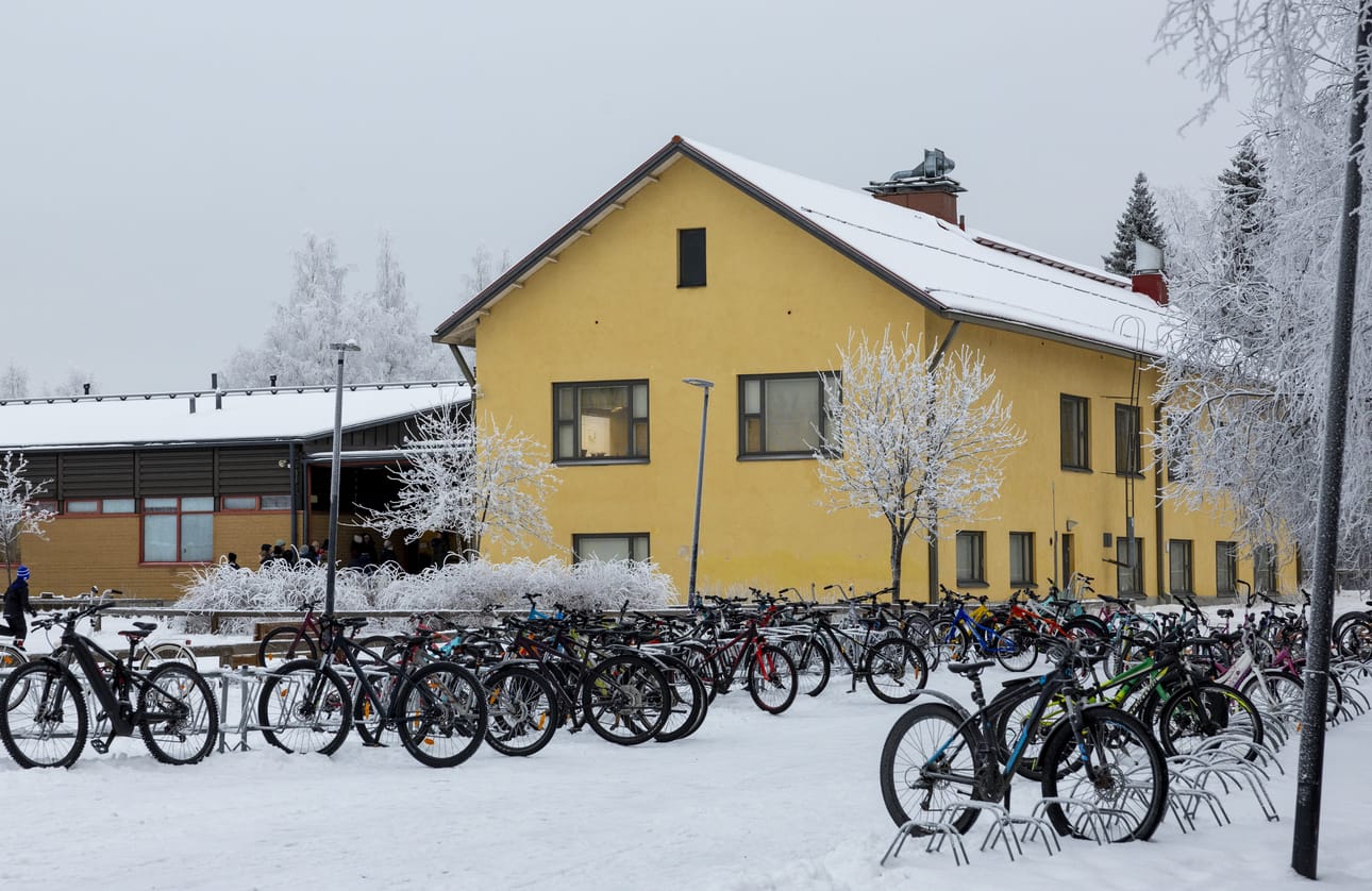 Kolmessa yksikössä toimiva Oulunlahden koulu voi päätyä lakkautettavaksi.