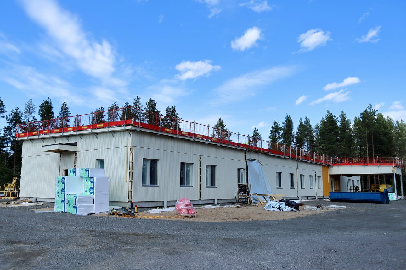 Kultalan uuden leirikeskuksen rakennustyöt ovat sujuneet aikataulujen mukaisesti.