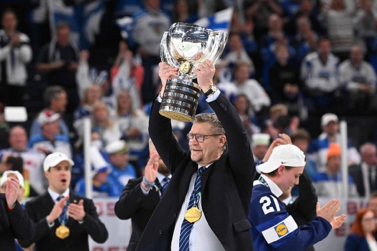 Jukka Jalosen valmennushistoriaan kuuluu myös kausi Vaasan Sportin päävalmentajana.