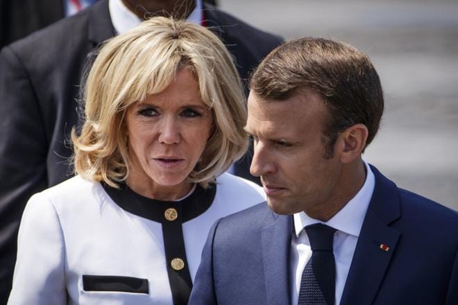 Brigitte Macron (vas.) on suosituin presidentin puoliso vuosiin. Ranskan presidentti Emmanuel Macron on saanut vaimoltansa tukea uransa alusta saakka. KUVA: CHRISTOPHE PETIT TESSON/EPA