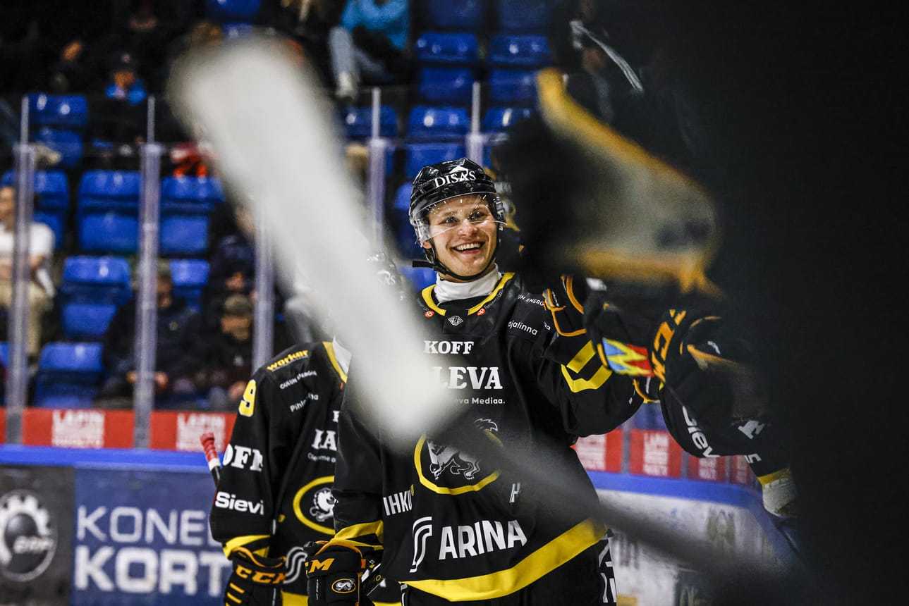 Kasper Björkqvist laukoi yhden maalin Kärppien voittaessa harjoitusottelussa RoKi:n.