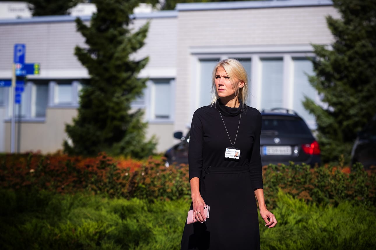 Pohjanmaan hyvinvointialueen johtaja Marina Kinnunen lupaa, että joulubonus ei jää ainoaksi toimenpiteeksi henkilöstön hyvinvoinnin edistämiseksi.