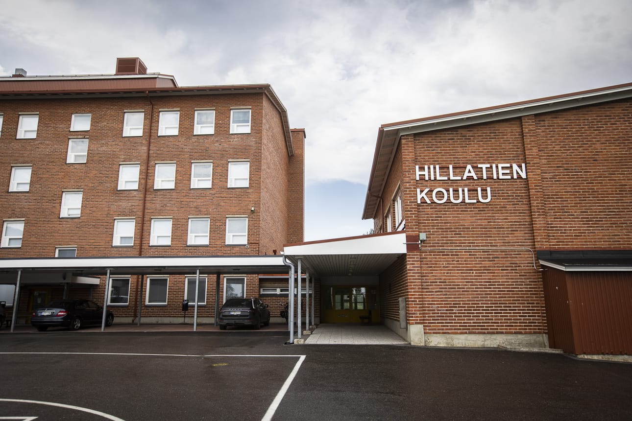 Ystävyyskaupunki Sobetsun vieraat tutustuvat muun muassa Hillatien kouluun, koska vierailussa painotetaan nuorten kansainvälistymistä.