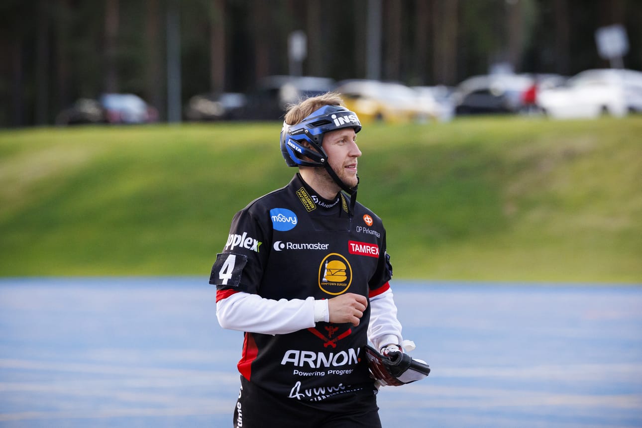 Antti Korhonen oli Mansen välieräpaikan takuumies.