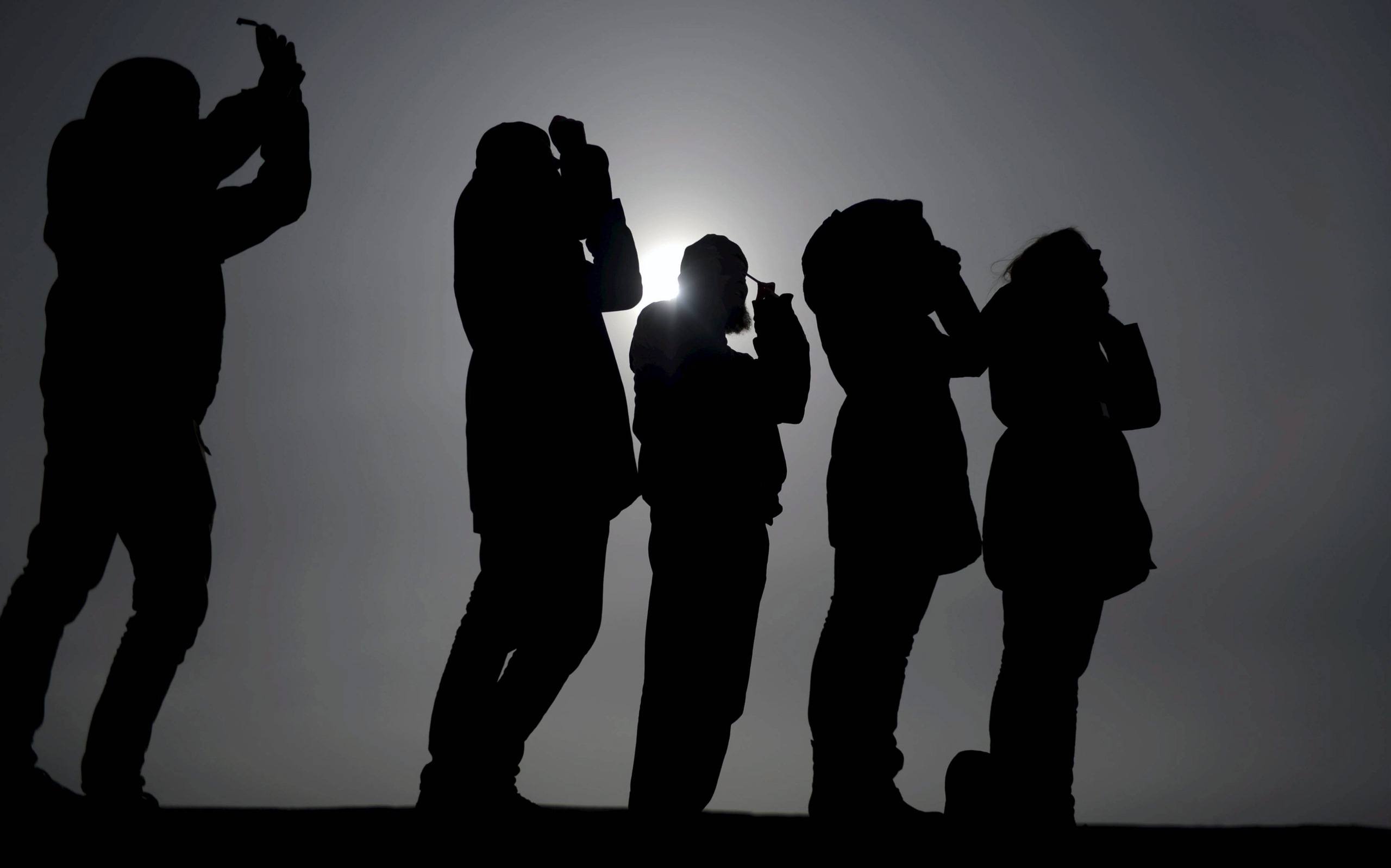 Osittainen auringonpimennys näkyy myös Suomessa, jos sää sallii