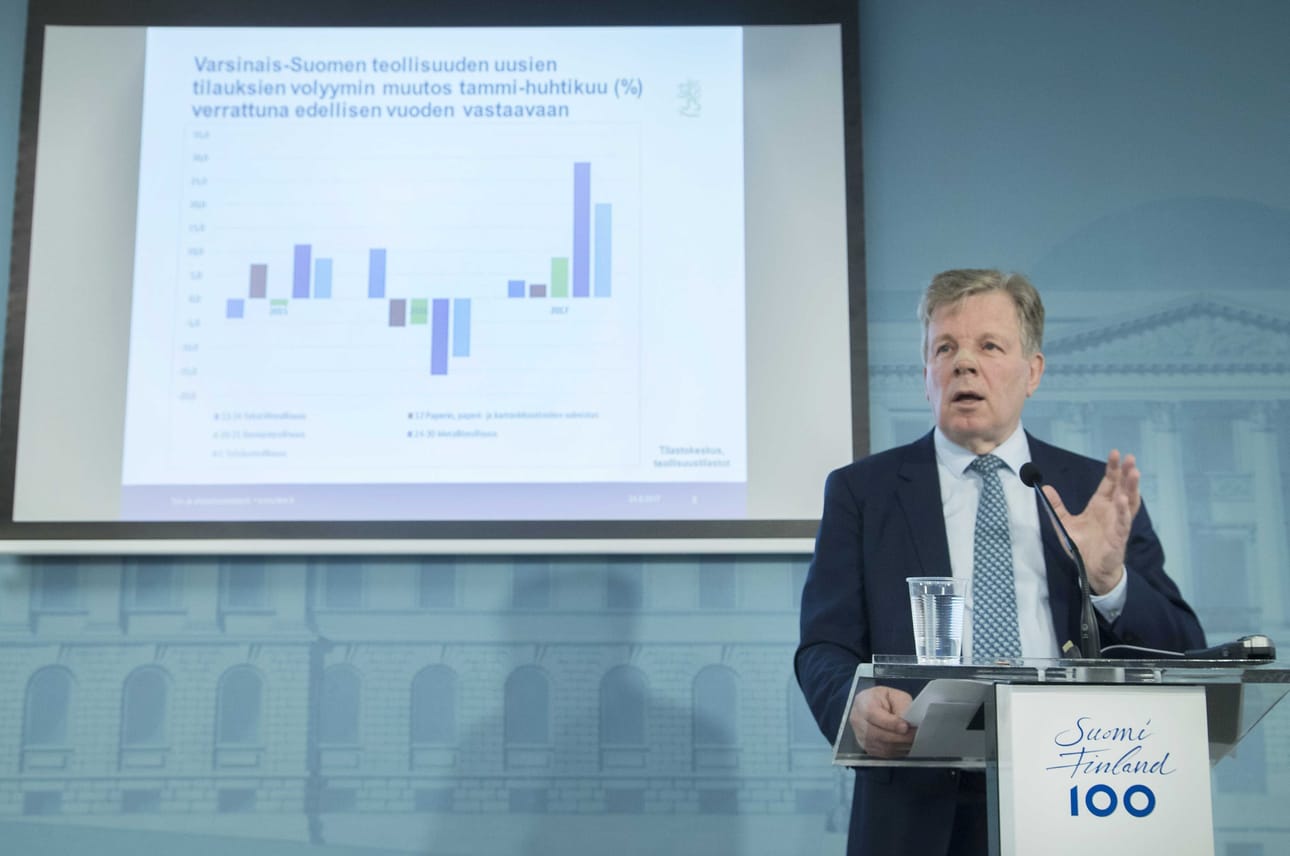 Esko Aho mielii jatkokaudelle venäläisen Sberbankin hallinnossa.