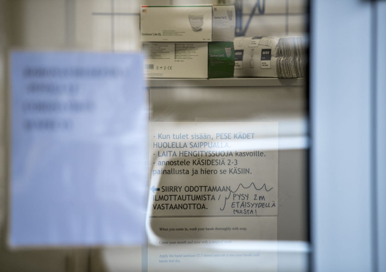 Yhteispäivystykseen tulevia kehotetaan soittamaan etukäteen päivystyksen puhelinneuvontaan numeroon 08 315 2655.