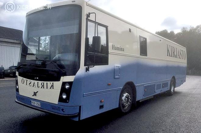 Kiertonetin huutokaupasssa tiistaina myytiin Haminan kapungin vanha kirjastoauto. Kauhajoen kaupunki osti sen. Kuva: Kiertonetin ilmoitus