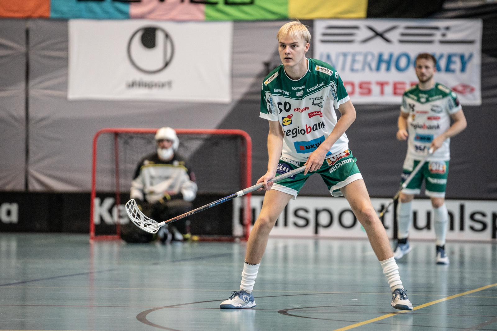 Limingan lakeuksilta Sveitsin mestariksi – Valtteri Lämsän, 20, salibandyvuosi oli ikimuistoinen: "Ihan siisti juttu"