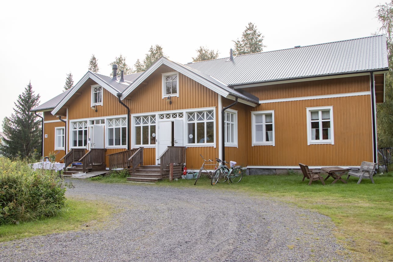 Kairanmaatalo on reilun vuoden ajan toiminut kyläyhteisön käyttötarpeiden ohella musiikki- ja äänitaiteilijoiden residenssinä. Toiminta on otettu hyvin vastaan ja sen toivotaan jatkuvan vastaisuudessakin.