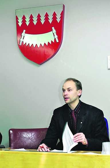 Hurvitteluun ei varaa. Janne Kinnusen mukaan kunnan toimielimet ovat osoittaneen kykynsä muuntautua tiukkenevan talouden puristuksessa.