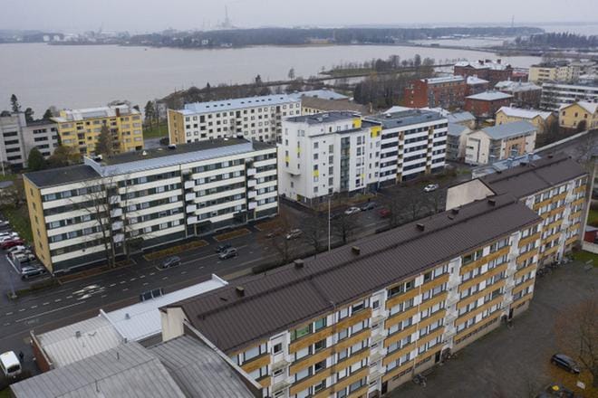 Muun muassa vanhojen kerrostalojen kauppa Vaasan keskustassa on kasvanut vahvasti. KUVA: JARNO PELLINEN