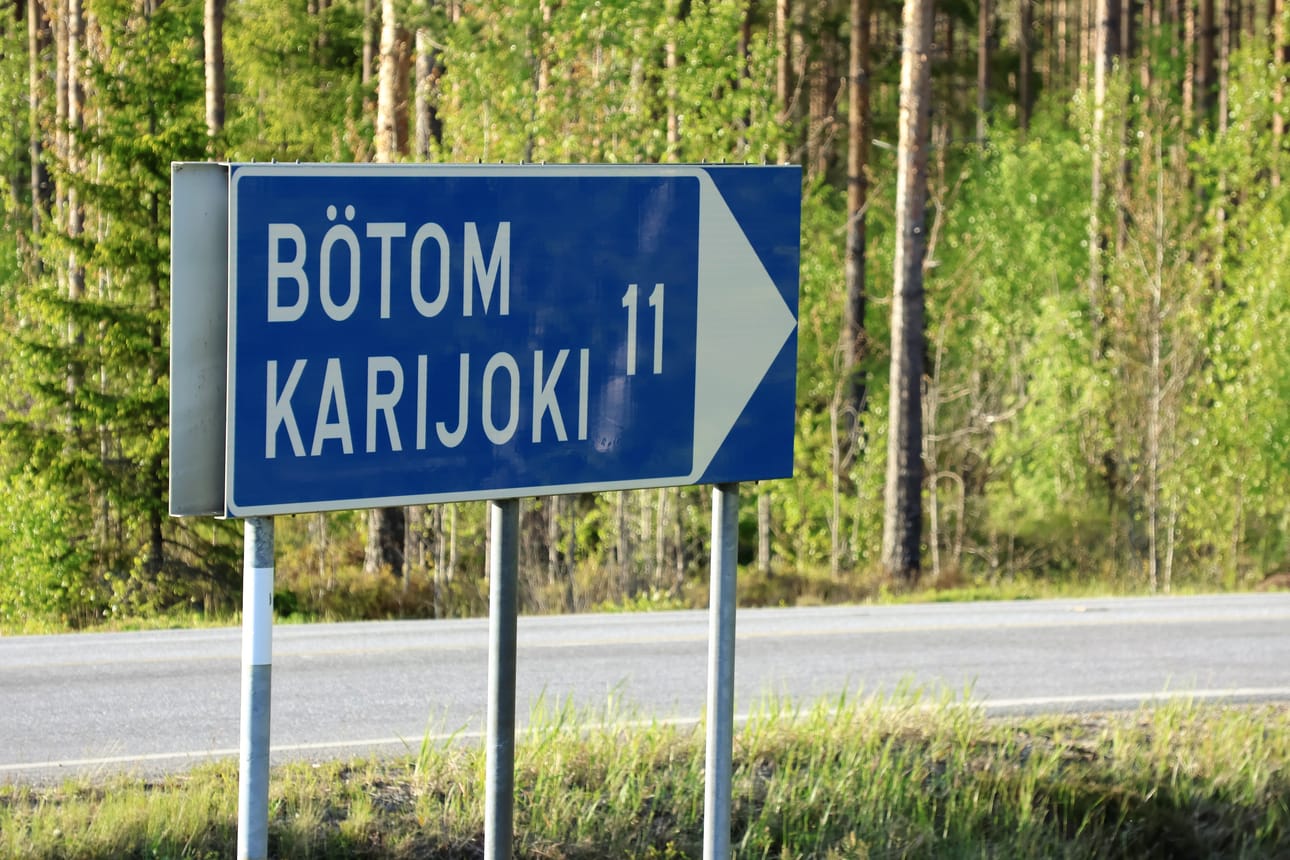 Kunnanhallitus päätti kolmen toimen julistamisesta hakuun Karijoella.