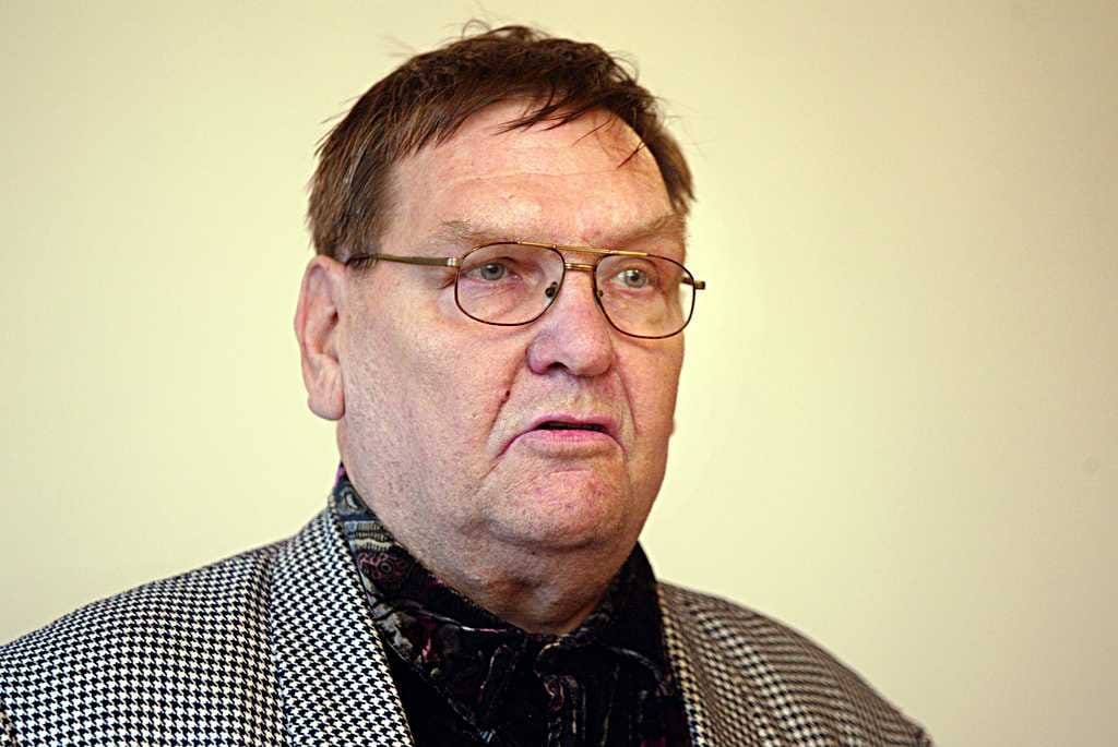 Valkoisen kaupungin kirjailija Jorma Ojaharju kuoli