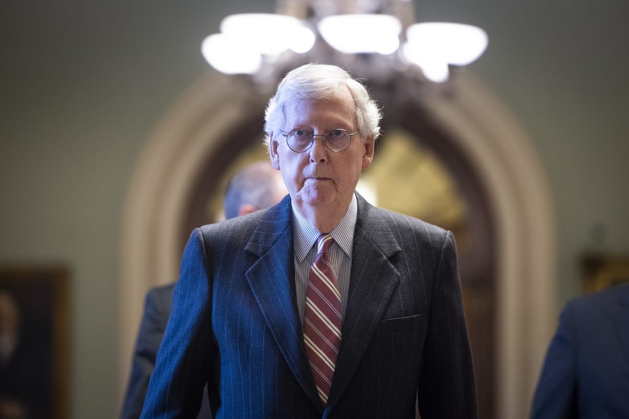 Yhdysvaltain senaatin republikaanien johtaja Mitch McConnell saapuu Suomeen vierailulle maanantaina. Arkistokuva.