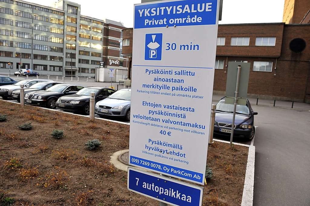 ParkCom saikin periä parkkisakkoja, linjasi korkein oikeus.