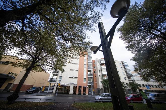Epäilty henkirikos paljastui Porin Itäpuistossa sunnuntaina. KUVA: Joonas Salli